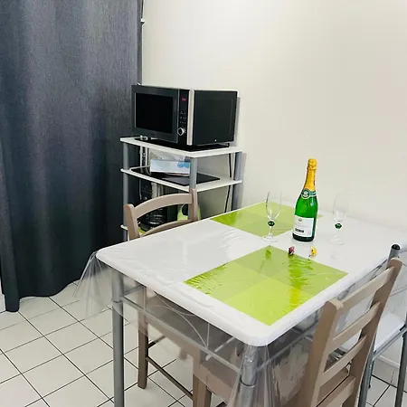 Magnan Et Ses Plages De La Promenade Des 公寓 *