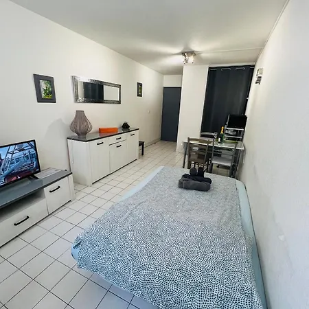 Magnan Et Ses Plages De La Promenade Des *